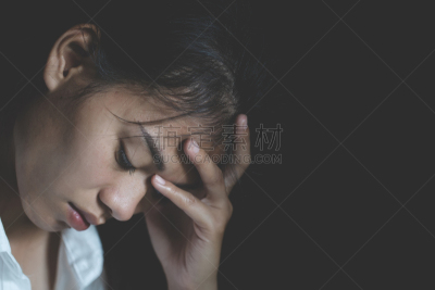 女人,凹陷地形,压力,暴力,绳子,停止手势,惊骇,性暴力,残酷的,恐怖