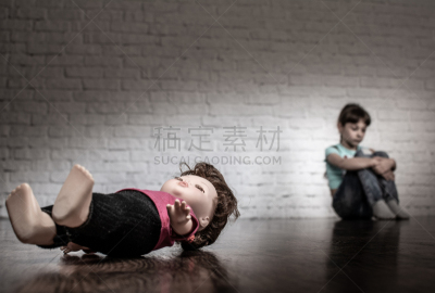 社交聚会,问题,一个人,玩具,女人,儿童,童年,不舒服,女孩