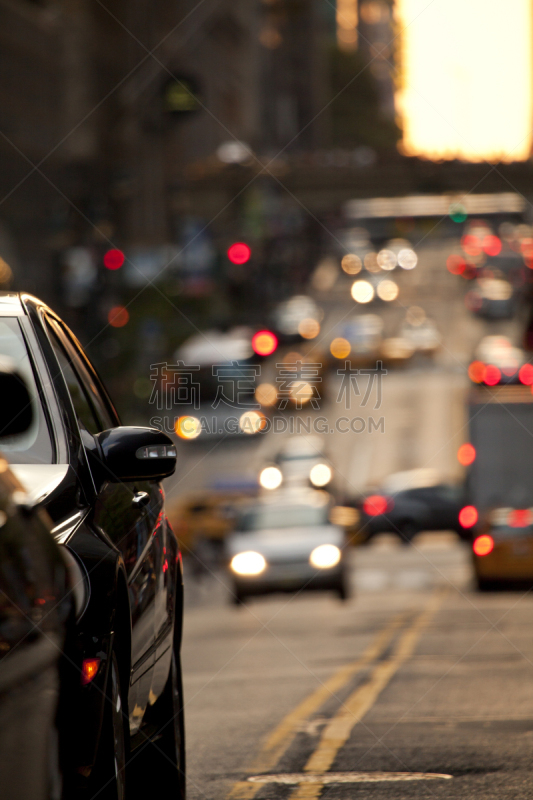 街道,汽车,背景虚化,百老汇,曼哈顿时代广场,红绿灯,车道,垂直画幅,留白,忙碌