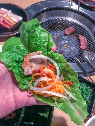 蔬菜,沙茶酱,五花肉,有包装的,格子烤肉,韩国食物,清新,午休时间,莴苣,中午