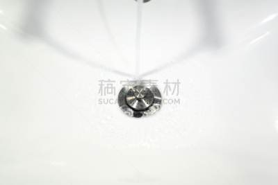 水槽,钢铁,水龙头,塑胶,环境,卫生间,漏泄,瓶子,化妆用品,设备用品