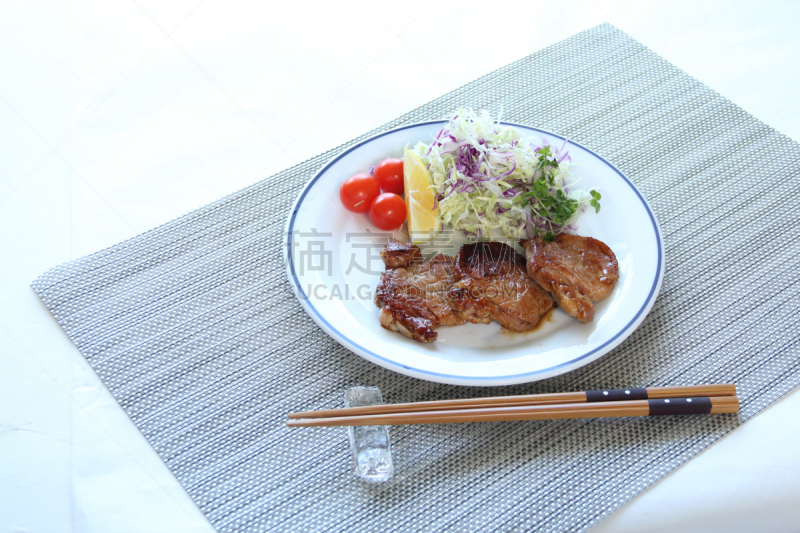 烤的,猪肉,嫩里脊排,肉,装饰菜,食品,平衡,西兰花,柠檬,红球甘蓝