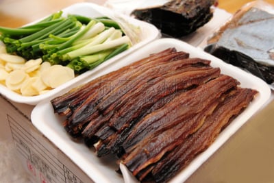 鲱鱼,干的,旗鱼,一半的,韩国食物,传统,蔬菜,香料,食品,浦项