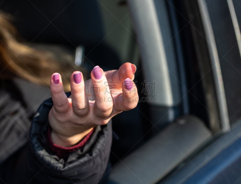 汽车,女人,司机,概念,极大的悲伤,白昼,停止手势,交通,驾车,担心