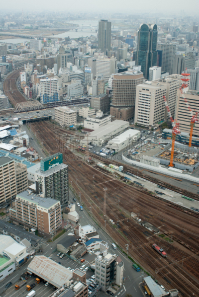 日本,都市风景,大阪府,亚洲,公共交通,城市生活,白昼,垂直画幅,摩天大楼,图像