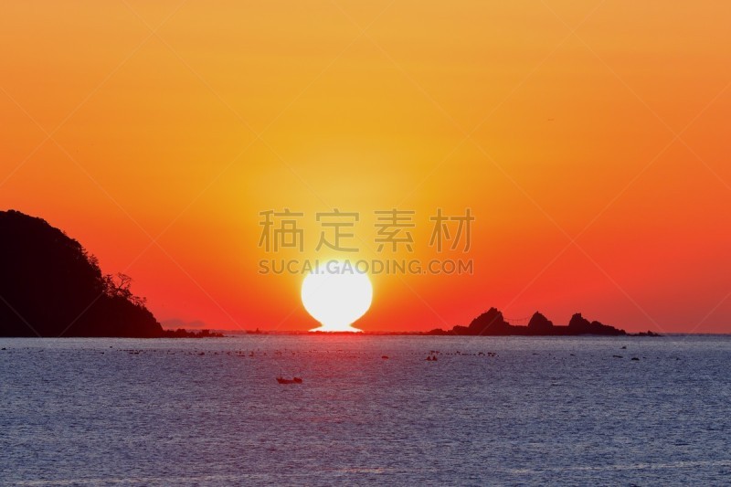 非凡的,太阳