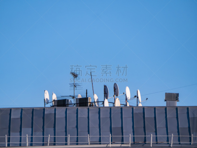 卫星天线,屋顶,建筑外部,文字,技术,现代,户外,晴朗,人造卫星,小家电