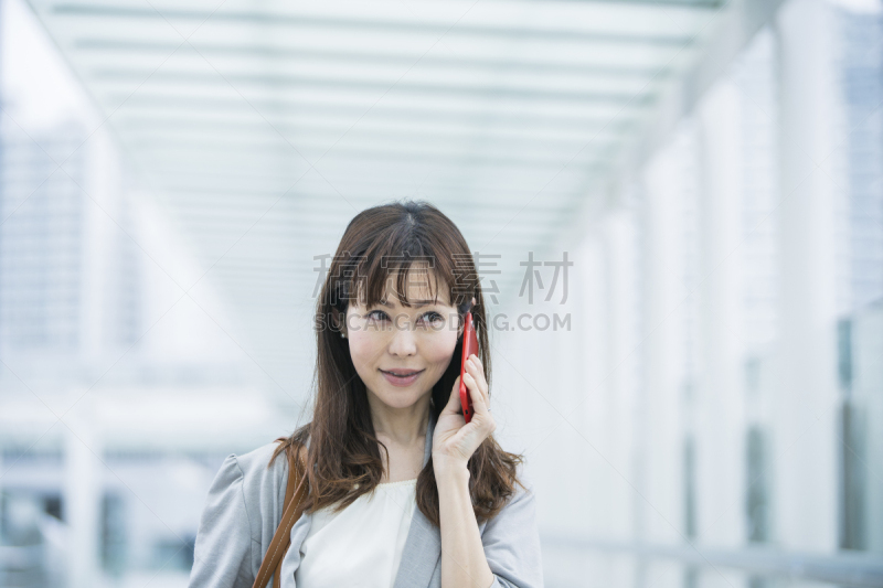 女商人,专业人员,仅日本人,远程工作,客户服务代表,日本人,通勤者,户外,仅女人,仅一个女人