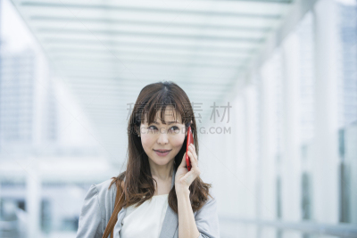 女商人,专业人员,仅日本人,远程工作,客户服务代表,日本人,通勤者,户外,仅女人,仅一个女人