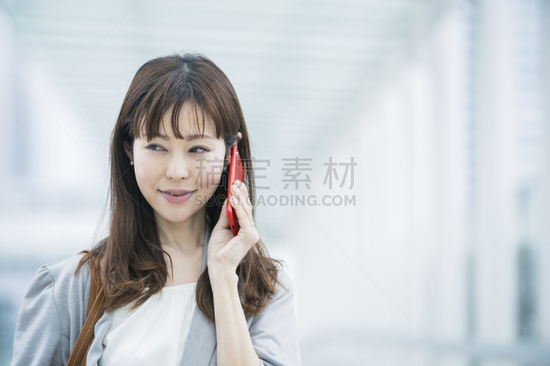 女商人,专业人员,仅日本人,远程工作,客户服务代表,日本人,通勤者,户外,仅女人,仅一个女人