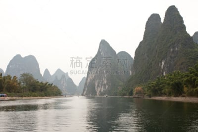 漓江,中国,桂林山水,阳朔,水,天空,水平画幅,岩层,石灰石,旅行者