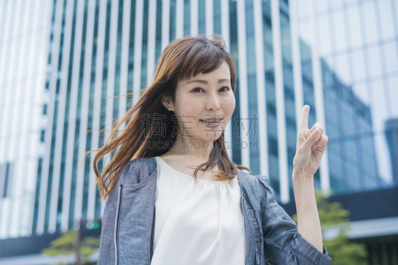 女商人,注视镜头,商务,专业人员,结论,仅日本人,肖像,一个人,远程工作,工作母亲
