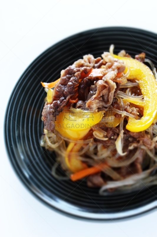 韩国食物,韩式炒粉丝,辣椒粉,牛肉,蔬菜,肉,白色背景,垂直画幅,食品,图像