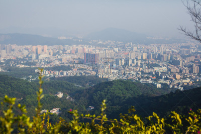 都市风景,山,广东省,广州,雾,白昼,夏天,珠江新城,白色