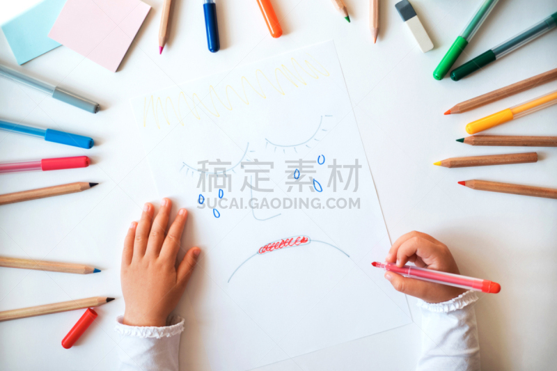 儿童,沮丧,正面视角,纸,可爱的,女儿,女婴,肖像,一个人,眼泪