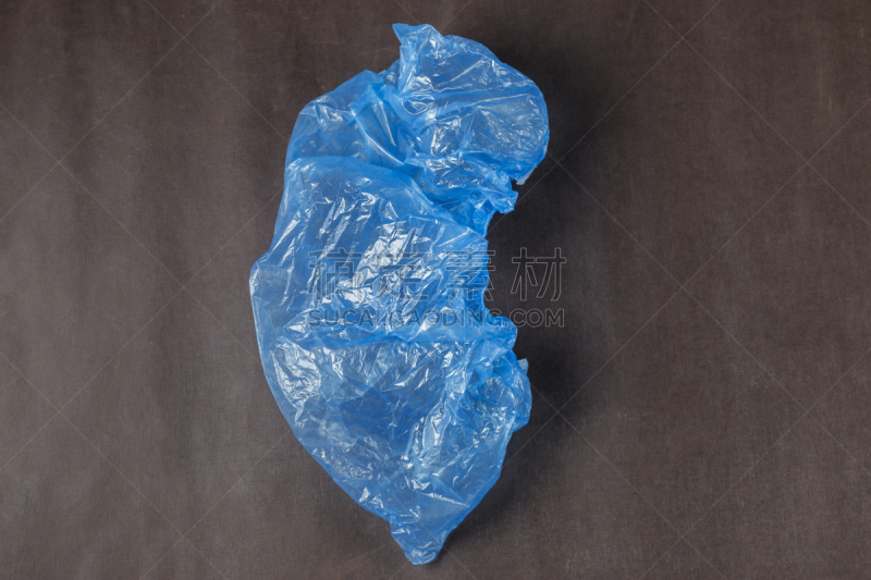 健康保健,一个物体,鞋套,蓝色,褐色背景,一次性物品,专门技术,药,塑胶,鞋子