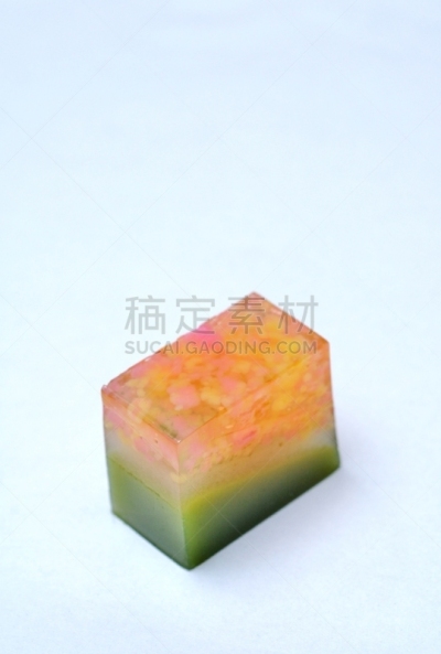 日本,糖果店,黄色,白色背景,羊羹,绿茶,日本点心,秋天,垂直画幅,饮食