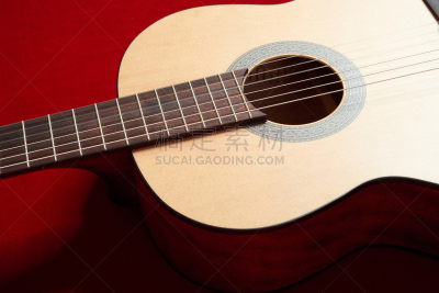 纺织品,特写,一个物体,声学吉他,红色天鹅绒,褐色,艺术,水平画幅,无人,阴影