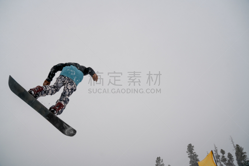 滑雪雪橇,雪,滑雪板,科罗拉多州,青年人,男性,居住区,白昼,跳,剥落