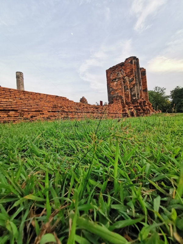 Ayutthaya​ view​ by​ Wat​ Mahathat​ during​sunset