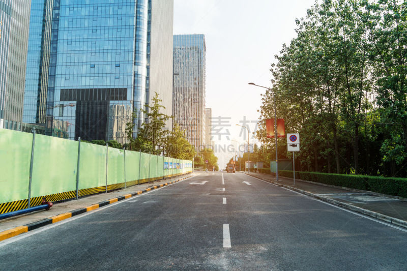 都市风景,城市天际线,公路,空的,重庆,天空,枝繁叶茂,市区路,现代,沥青