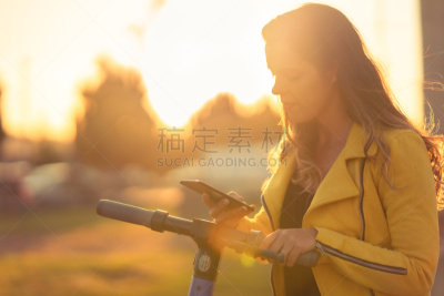 手把,女人,手机,个人机动车,平衡折角灯,做,握紧