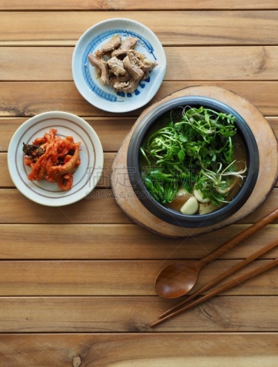 韩国食物,汤,黄豆酱,细香葱,香料,饮食产业,野葱,东方食品,中国食品,熟的