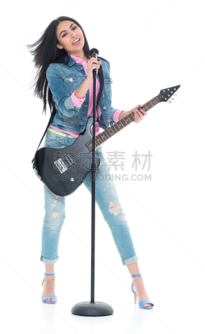 青年人,女人,电吉他,自然美,平衡折角灯,垂直画幅,青少年,歌手,黑发,高跟鞋