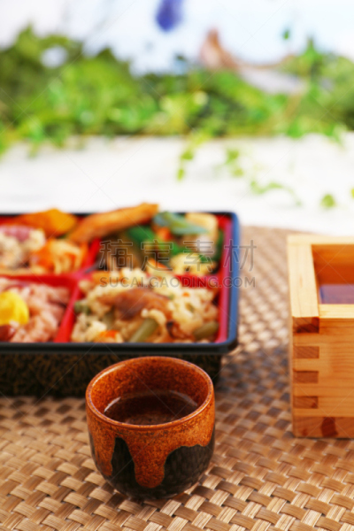 日本,午餐盒,饮料,蔬菜,含酒精饮料,枡,食品,盒装午餐,炖品,住宅内部