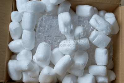 纸箱,开着的,切片食物,泡沫饮料,极简构图,公亩,气泡衬垫包装,材料,充满,包装