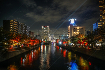 照明设备,河流,横滨,城市天际线,正下方视角,船,城市生活,城镇景观,观光船,公共建筑