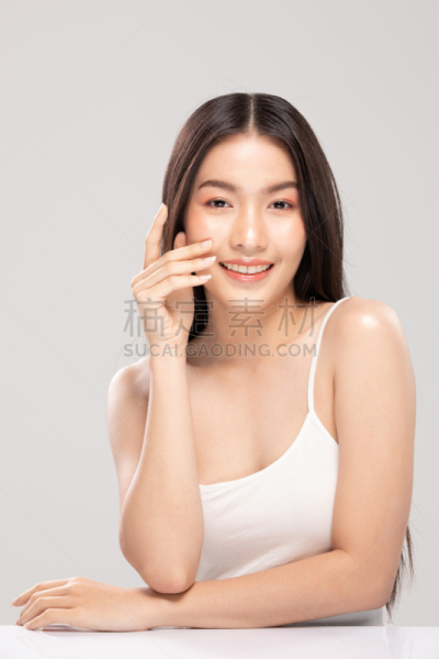 脸颊,女人,微笑,美,清新,分离着色,表现积极,皮肤,微笑,触摸