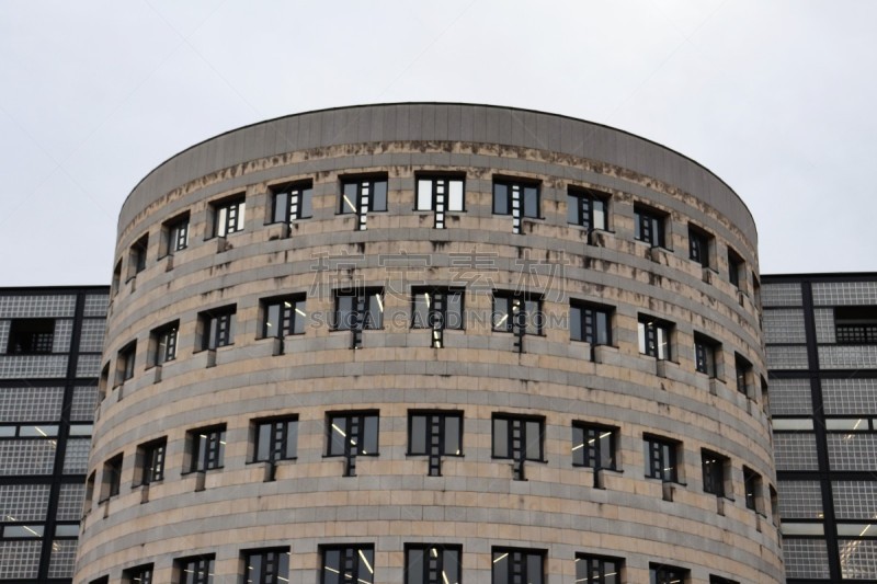 La bibliothèque et médiathèque nommée François Mitterrand à Villeurbanne - Vue extérieure - Ville de Villeurbanne - Département du Rhône - France