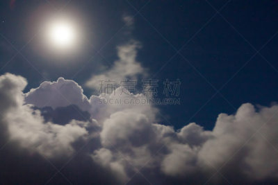 云景,月光,室内过夜