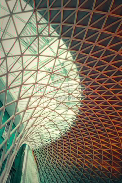 英皇十字街,屋顶,伦敦,阳光光束,现代,钢铁,圆顶建筑,建筑,建筑结构,在下面