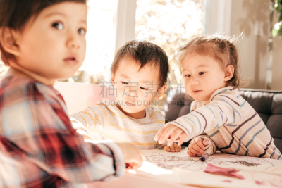 幼儿,休闲活动,播放日期,菲律宾人,巴西人,幼儿园,水平画幅,进行中,电话机,知识