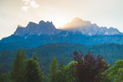 多洛米蒂山脉,瓦雷多三尖峰,地形,柏树,意大利,路,全景,欧洲,风景,日出