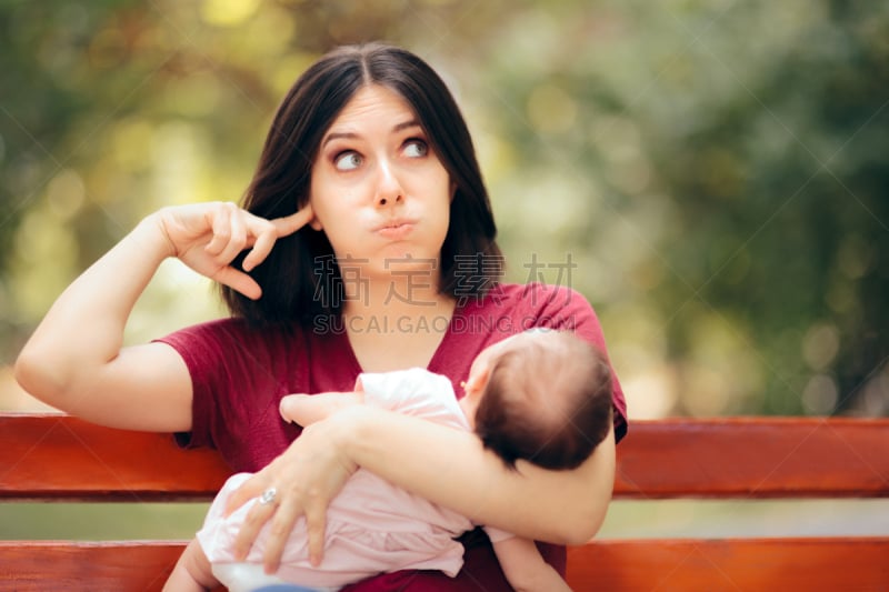 母亲,人的耳朵,婴儿,女儿,噪声,独生子女家庭,家庭,父母,罗马尼亚,肖像