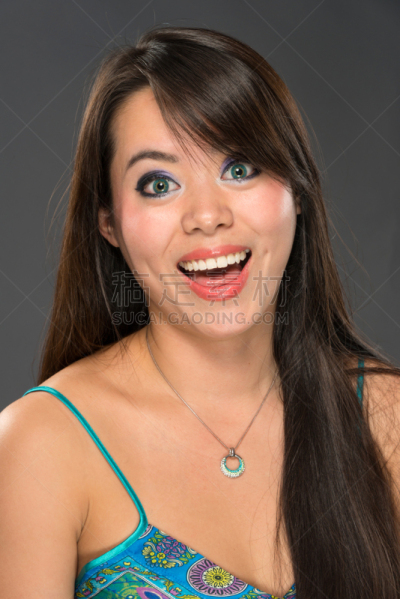 中国人,青年女人,护照标准照片,隐形眼镜,垂直画幅,正面视角,美,注视镜头,美人,仅成年人