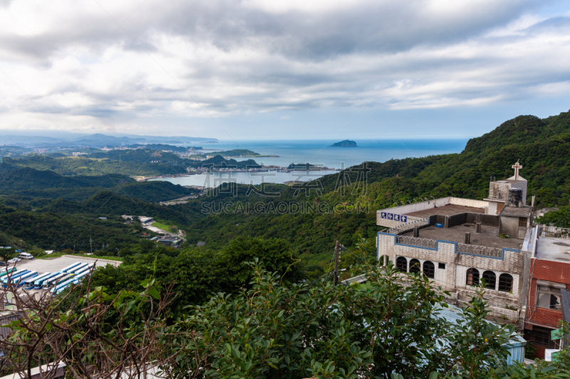 Magnificent views of the Chinese church and the ​Pacific Ocean from the Jiufen village, Taiwan