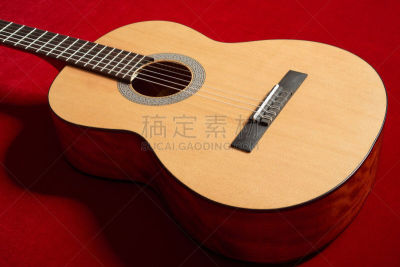 纺织品,特写,一个物体,声学吉他,红色天鹅绒,褐色,艺术,水平画幅,无人,阴影