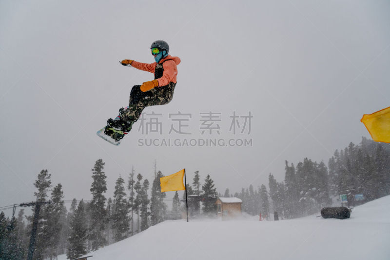 滑雪雪橇,雪,滑雪板,科罗拉多州,青年人,男性,居住区,白昼,跳,剥落