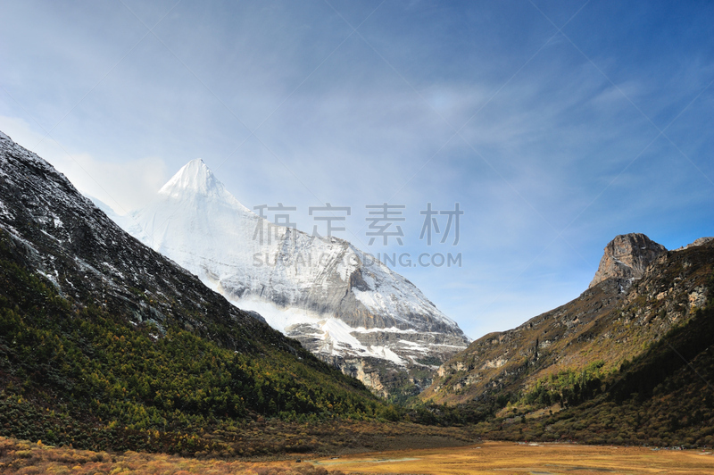 雪,山,牧场,甘孜藏族自治州,水,天空,水平画幅,旅行者,户外,草