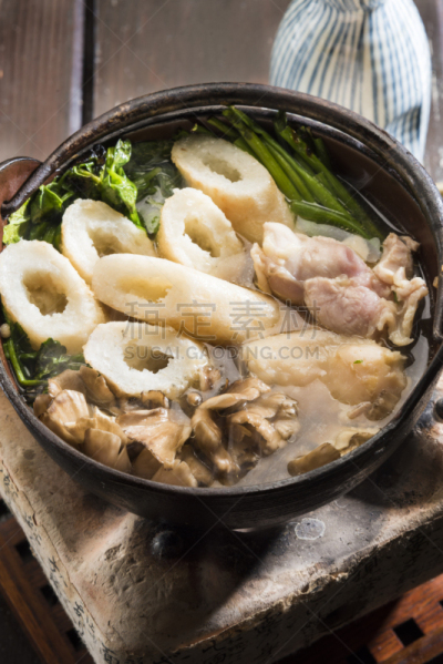 秋田县,食品,锅,枪头米棒,舞茸蘑菇,青葱刷,大葱,伞形科,日式炖菜,日式火锅菜