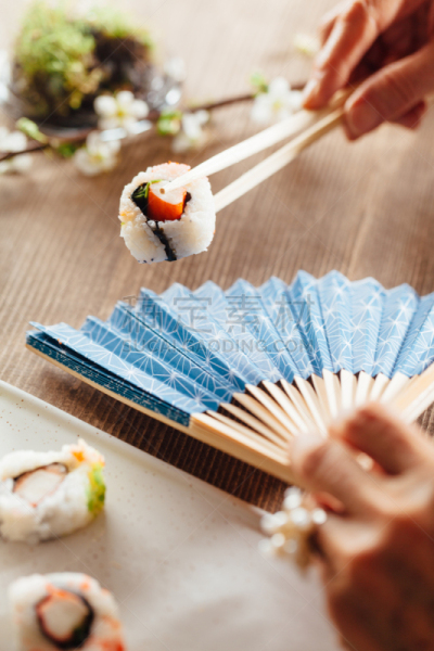 寿司,华丽的,部分,日本食品,米,螃蟹,禅宗,东亚,植物,仅一个老年女人