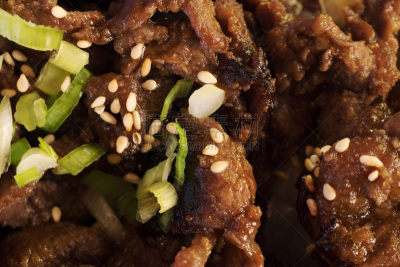 韩式烧牛肉,特写,烤肉架,韩国食物,韩国泡菜,食品,酱油,加拿大,配菜,餐具