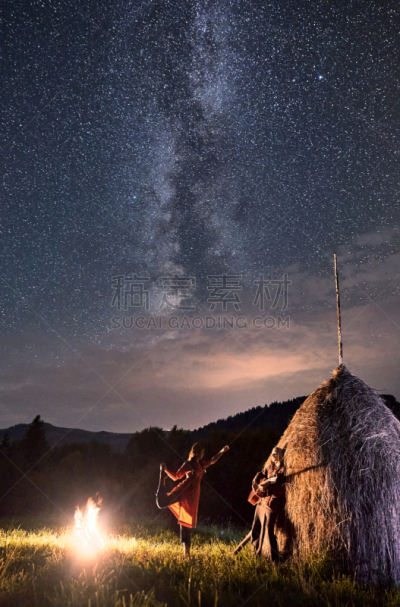 夜晚,旅行者,山