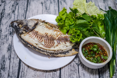 格子烤肉,清新,酱汁,食盐,鱼类,海产,咬过,蔬菜,热,泰国食品