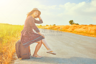 行李,女人,浪漫,公路,探险家,户外,吉尔吉斯斯坦,搭便车,仅女人,充满的
