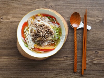 东方食品,牛肉,米粉,汤,韩国食物,蔬菜,泰国食品,青葱刷,饮食产业,韩国泡菜
